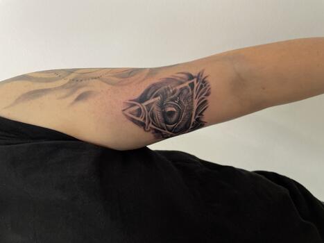 Blackinkuth Eyes tattoo 
